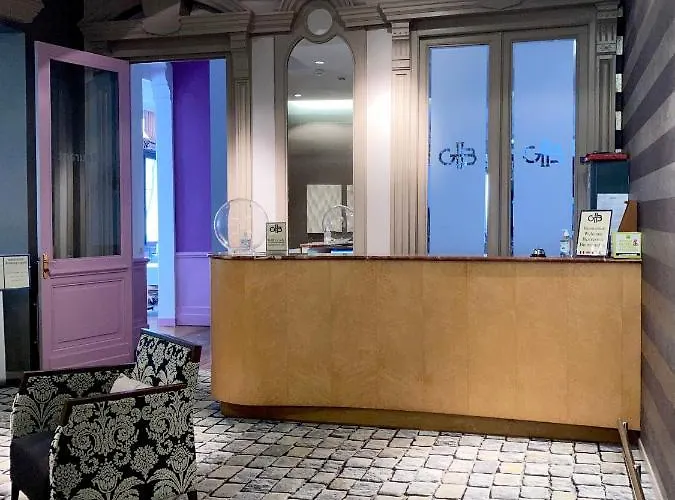 Grand De La Basilique Szálloda