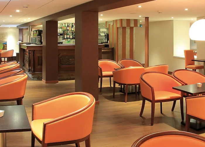 Grand De La Basilique Hotel 3*