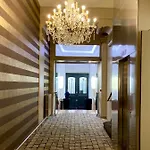 Grand De La Basilique Hotel 3*