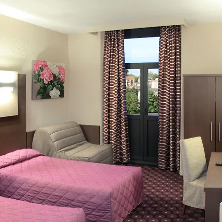 Grand De La Basilique לורדה