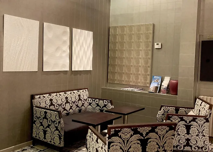 Grand De La Basilique לורדה