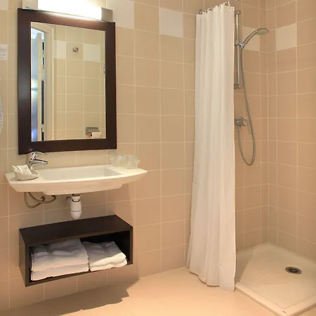 Szálloda Grand De La Basilique Lourdes