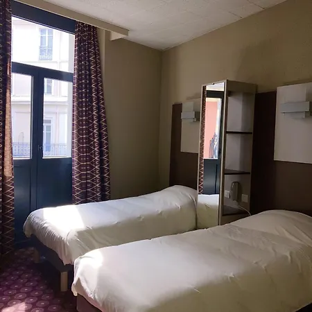 Grand De La Basilique Szálloda Lourdes