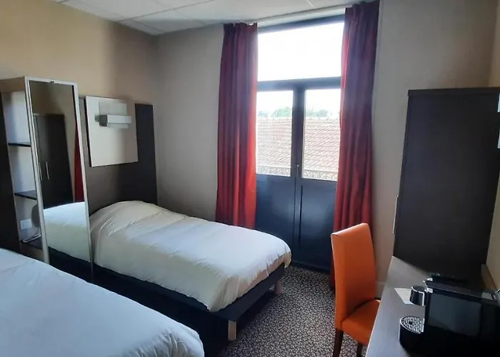 Hotel Grand De La Basilique 3*